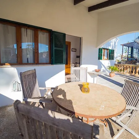 Villa Son Serra Ii *